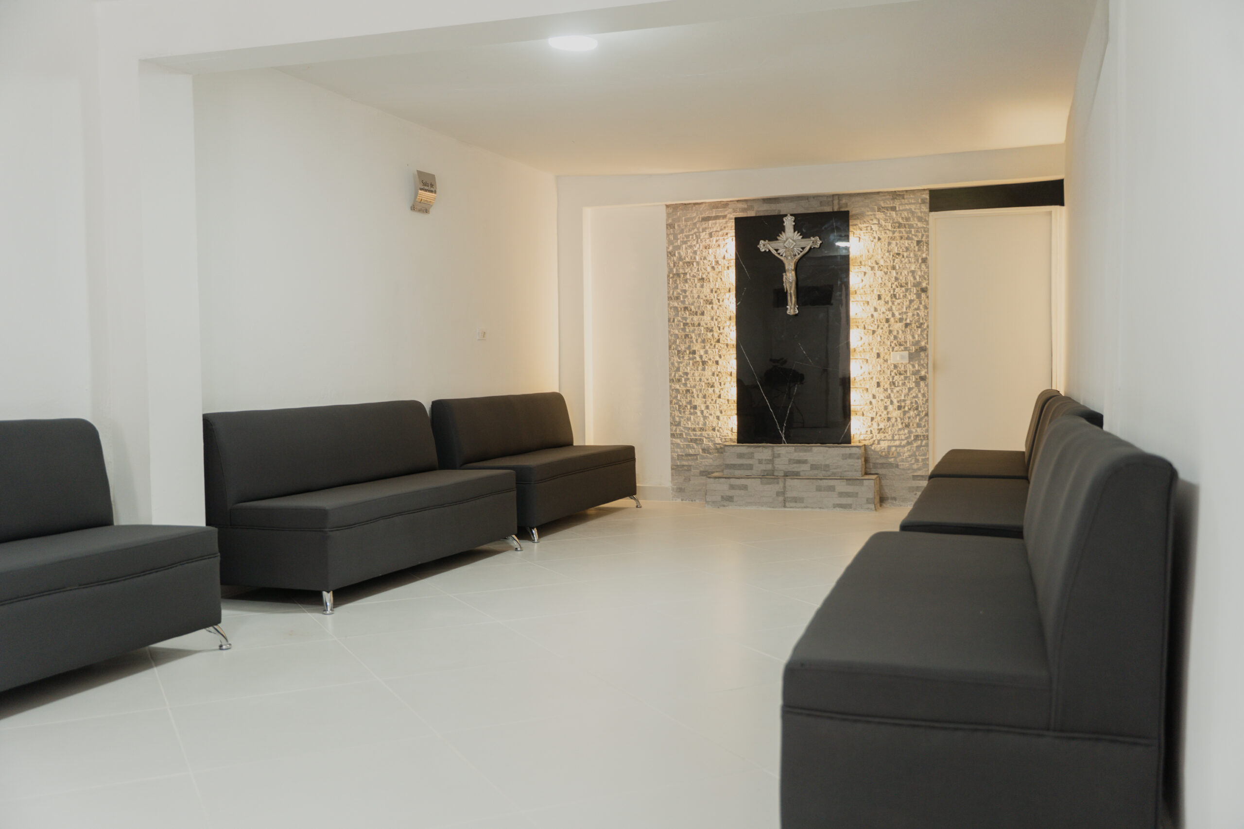 Uramita_iglesia_velas-1