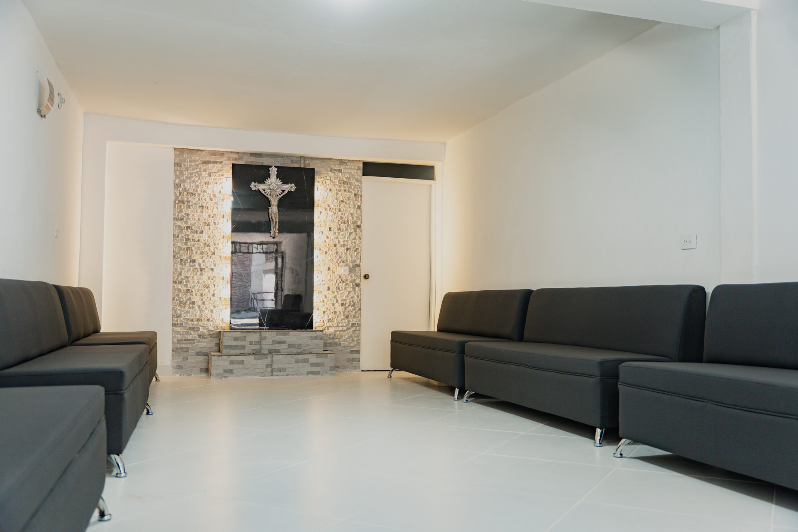 Uramita_iglesia_velas-3